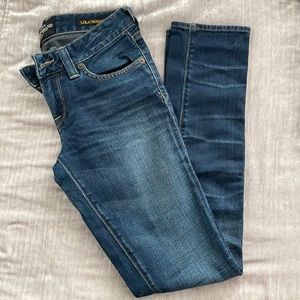 Lucky Brand Skinny Dark Blue Jeans Size 25
